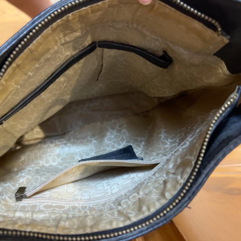Coach Purse - Picture 3 of 4